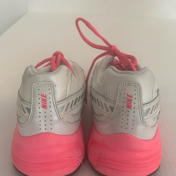 Nike women’s white & pink Initiator running shoes size 9 - Picture 3 of 9